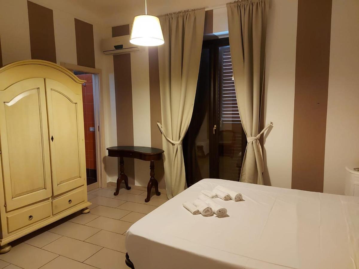 Hotel La Perla Delle Saline 2 Margherita Di Savoia Exterior foto